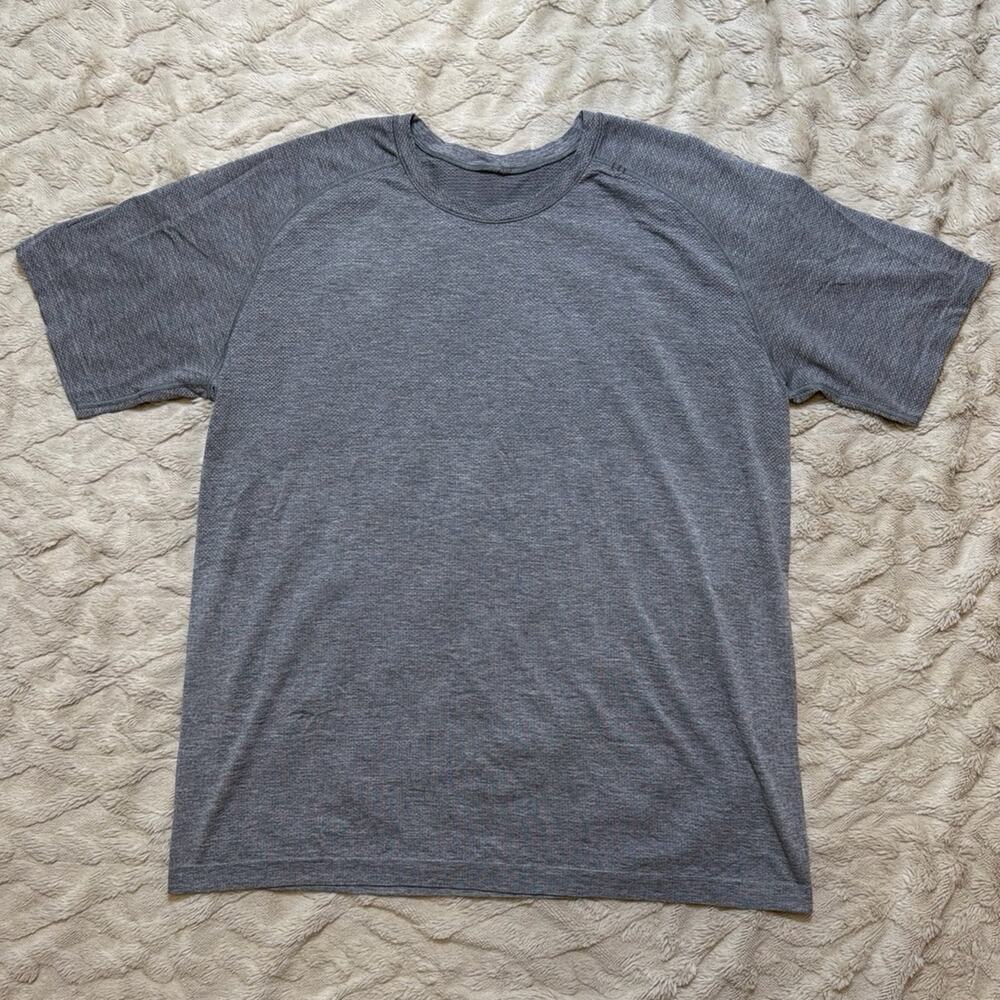 Lululemon Metal Vent Tech Short Sleeve Heathered Gray Athletic Shirt Size XXL
